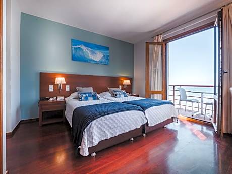 Twin Room with Sea View
