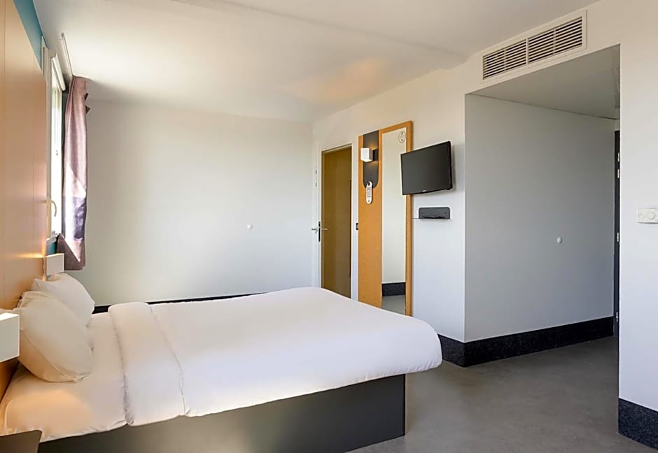 B&B HOTEL Lieusaint Carré Sénart