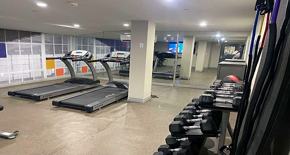 Best Western Plus City Line Hotel – New York, NY