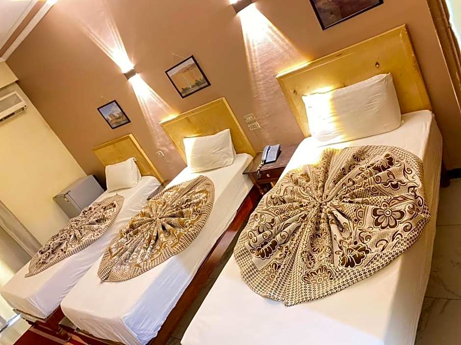 Shady Hotel Luxor