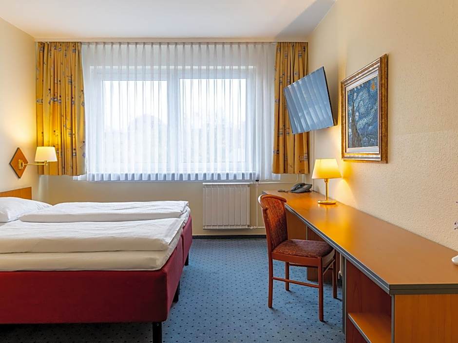 Good Morning + Berlin City East