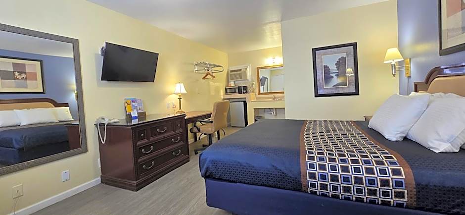 Rodeway Inn & Suites