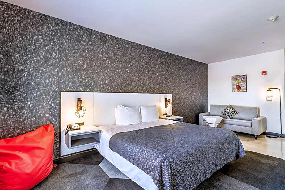 Hy-Lo Hotel, an Ascend Collection Hotel