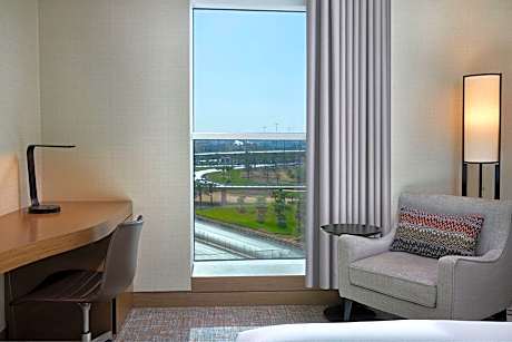 Family Room, Larger Connecting Family room, Bedroom 1: 1 King, Bedroom 2: 2 Twin, City view