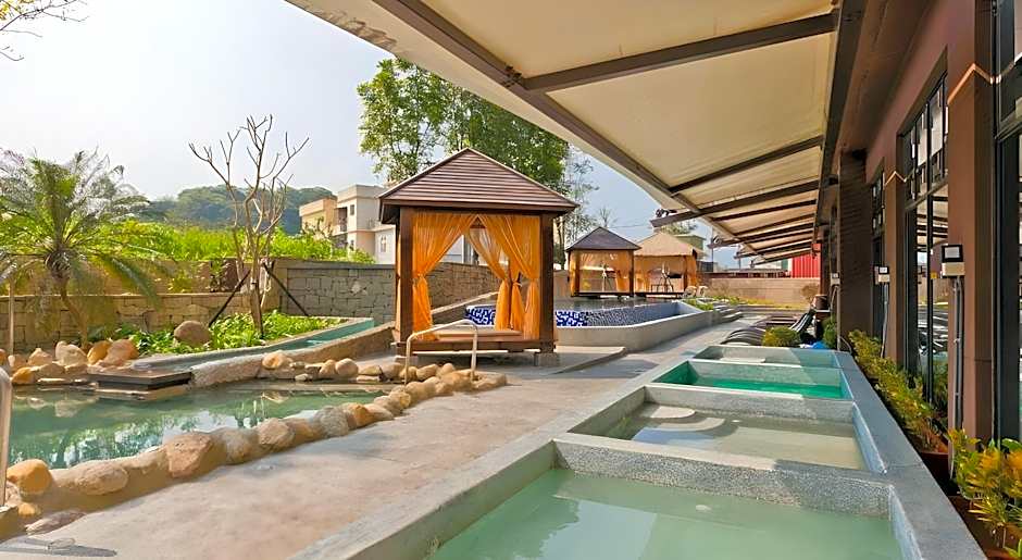 The Loft Seaside Suite