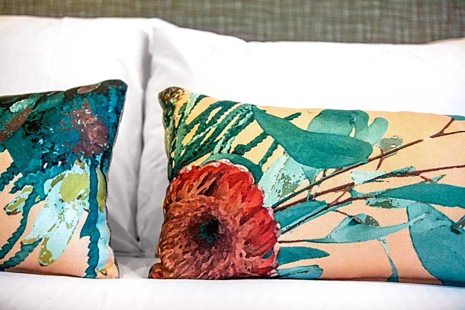 Nightcap at Sandbelt Hotel