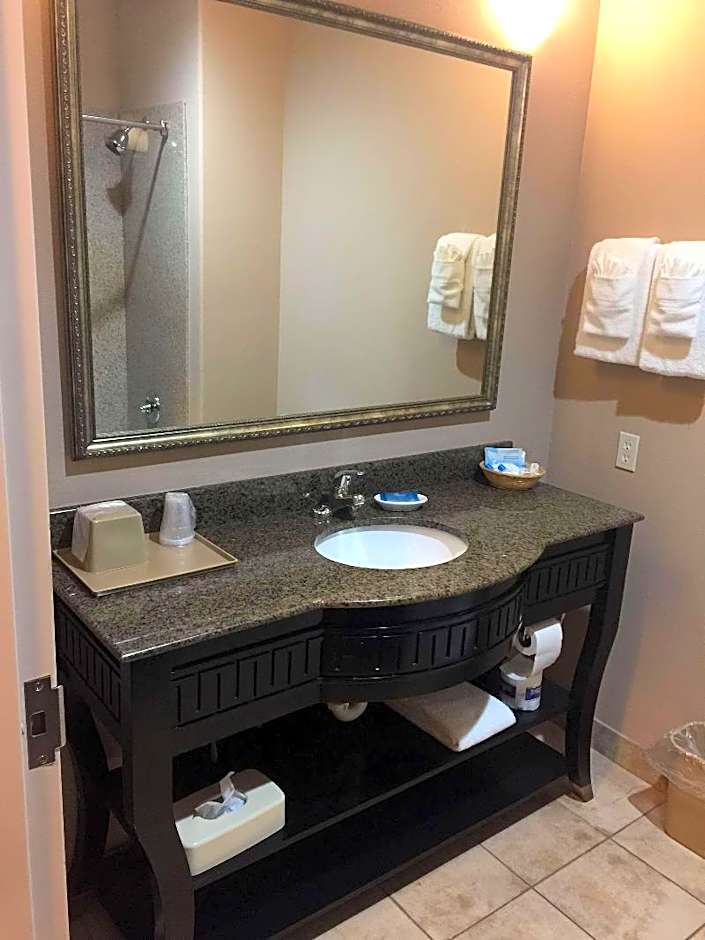 Best Western Red River Inn & Suites