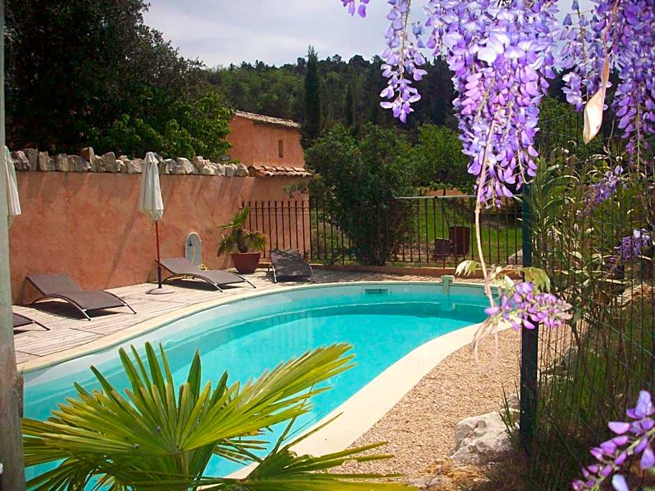 Studios et Gite La Sauvasse