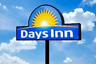 Days Inn by Wyndham Navasota