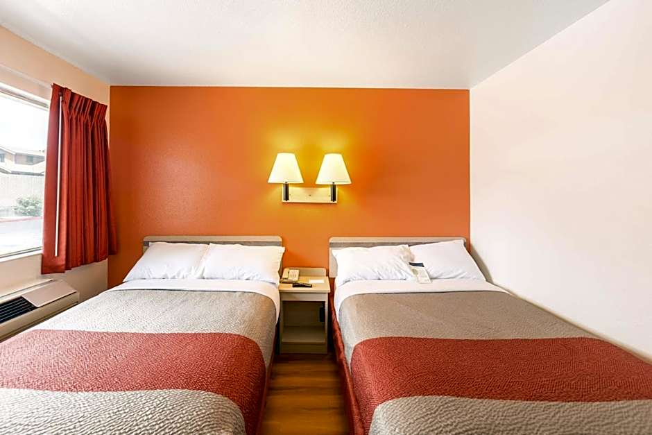 Motel 6-Klamath Falls, OR