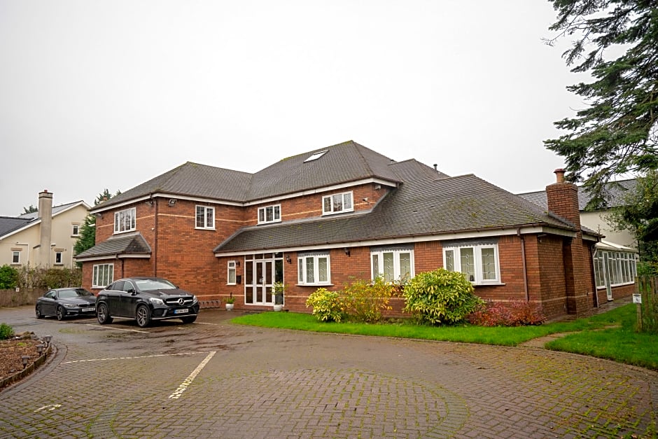 Oakcroft Guest House Manchester Airport