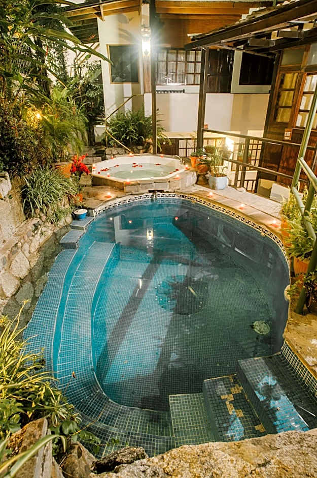 Gringo Bill's Boutique Hotel