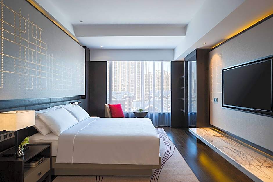 Renaissance by Marriott Shenyang West Hotel