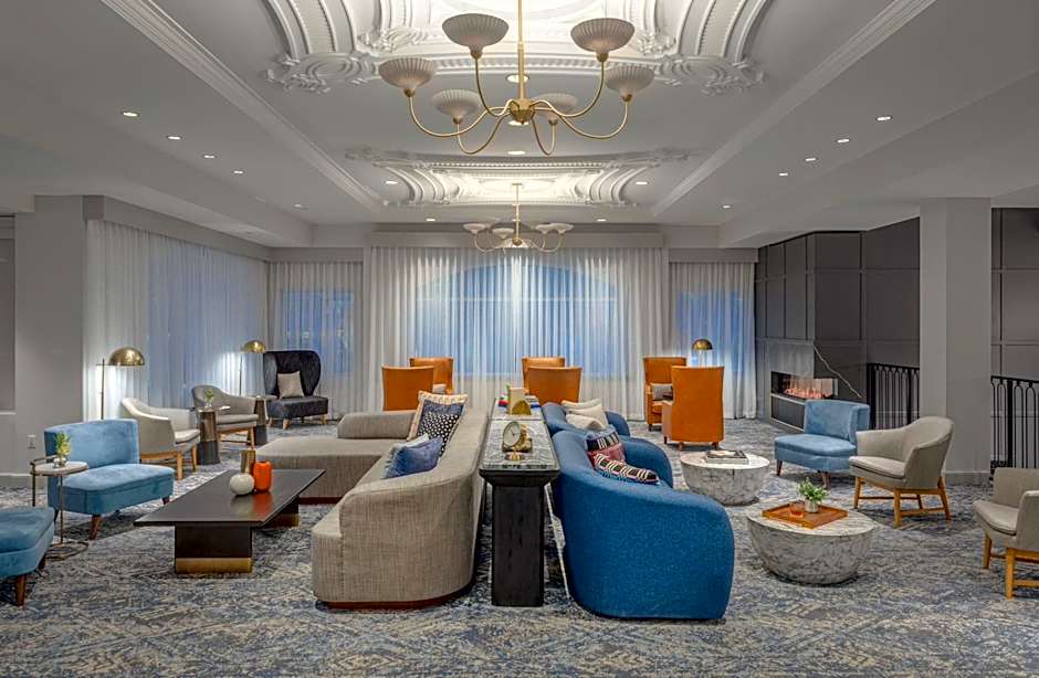 Hotel Commonwealth