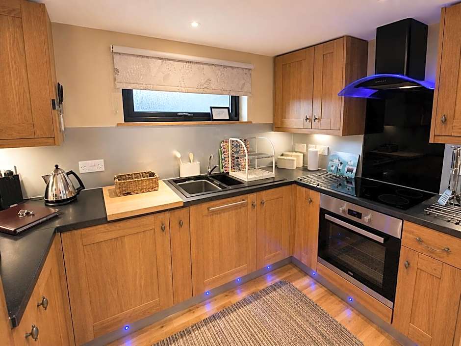 The Wee Ludging - A Cosy Riverside Cottage for Two