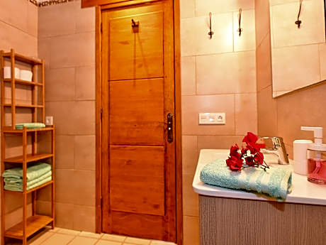 Holiday Home in Ingenio with Private Pool