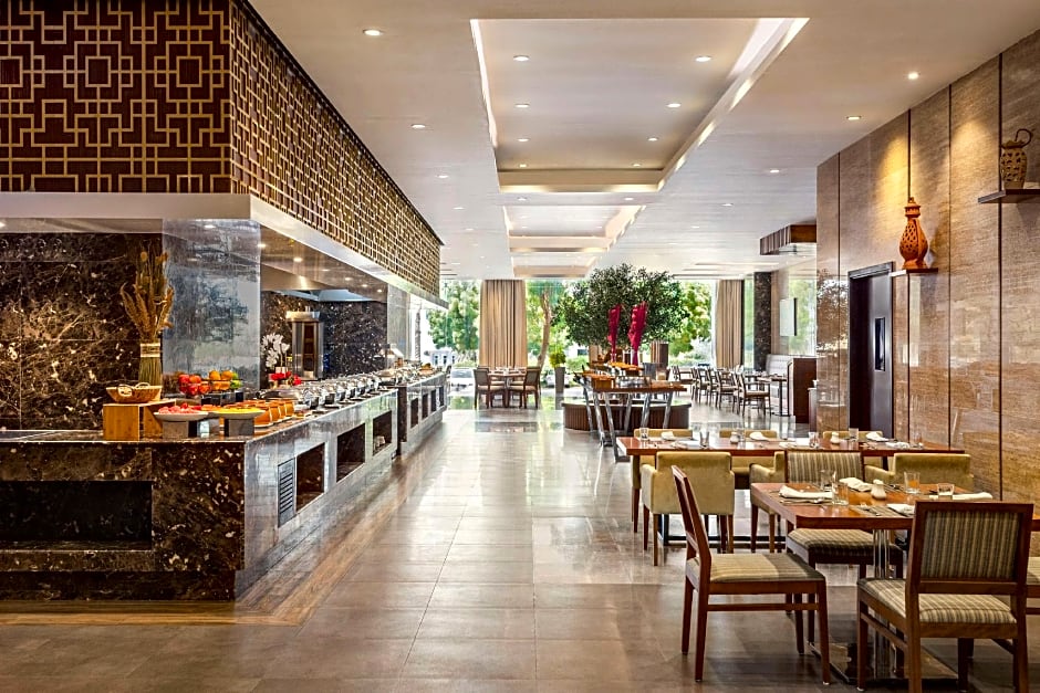 Radisson Hotel Muscat Panorama