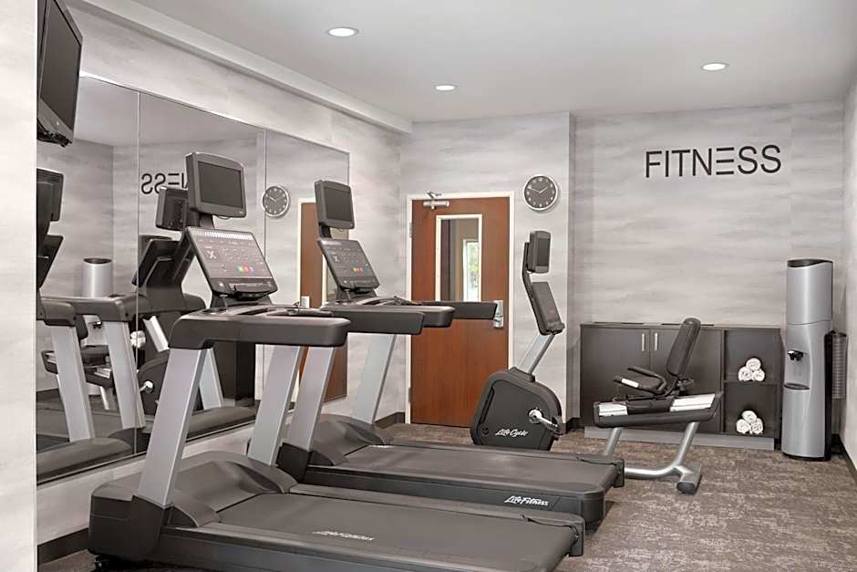 Fairfield Inn & Suites by Marriott Chicago Naperville/Aurora