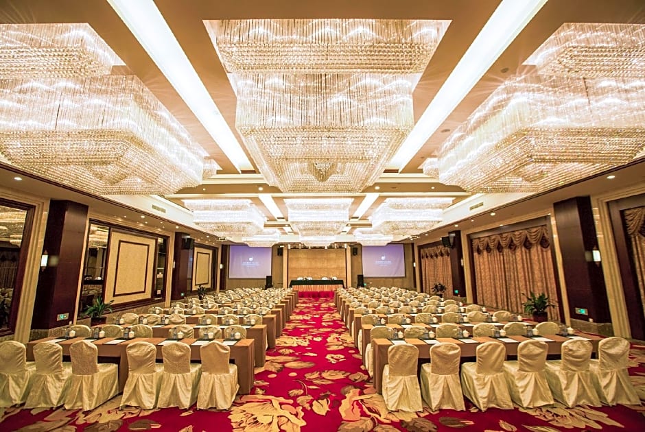 Taishun Xiangzhou New Century Hotel