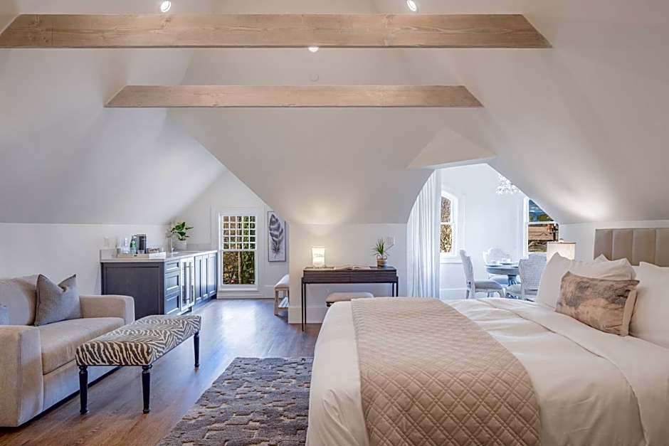 Photo 1 of 7 of Superior 1 King Bed Suite