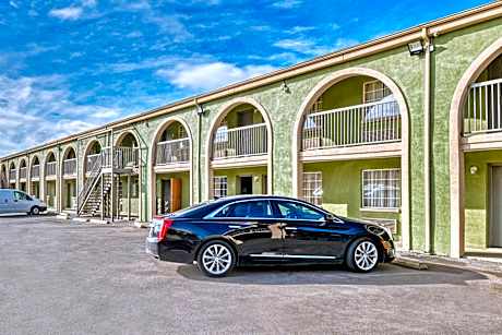 Sienna Inn Channelview, TX