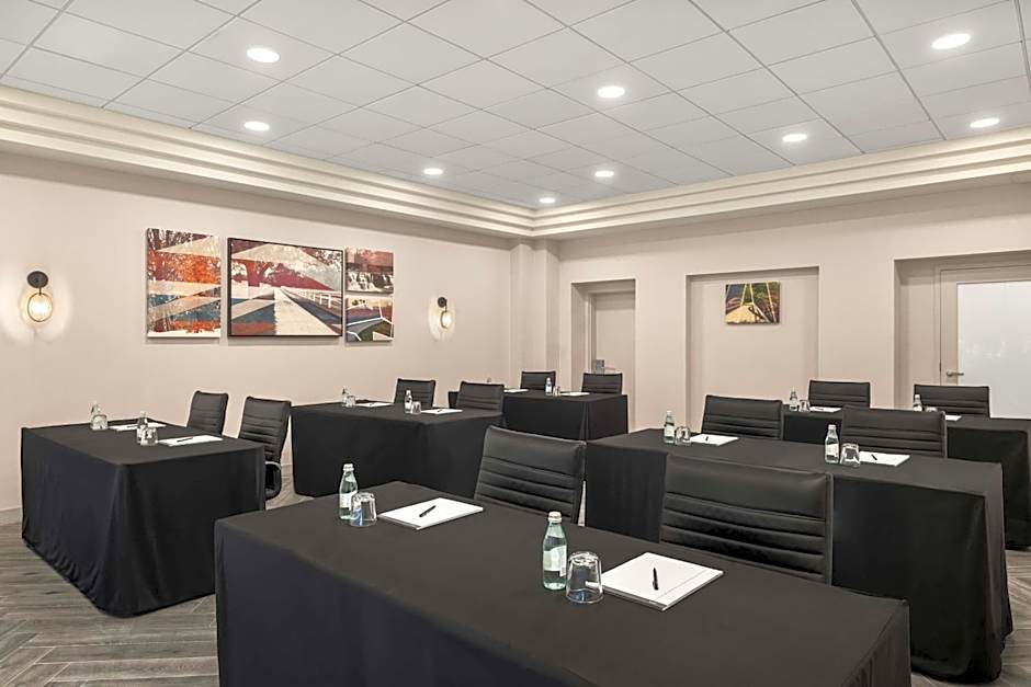 Hampton Inn & Suites Downers Grove Chicago