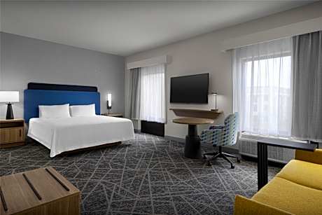 King Studio Suite - Non-Smoking