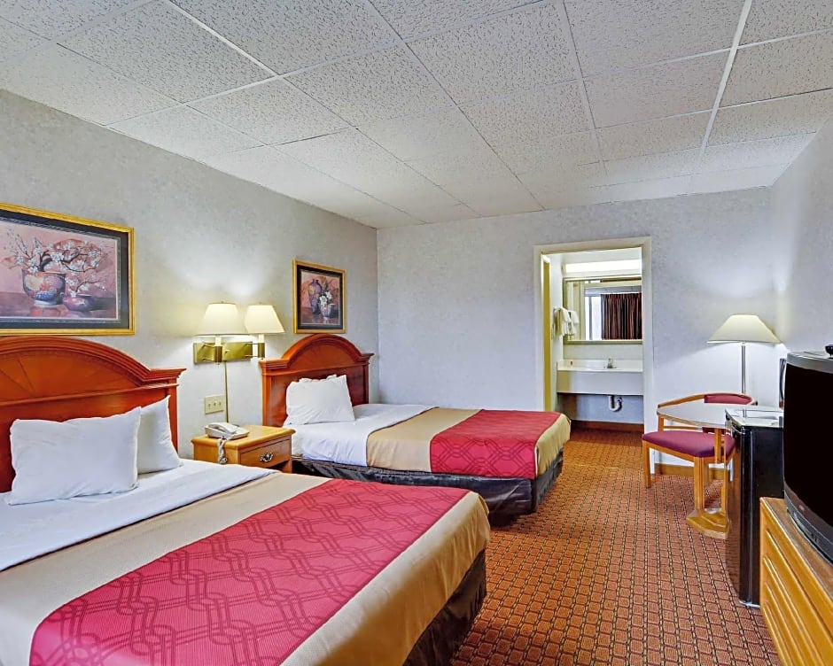 Econo Lodge Wytheville I-77 & I-81