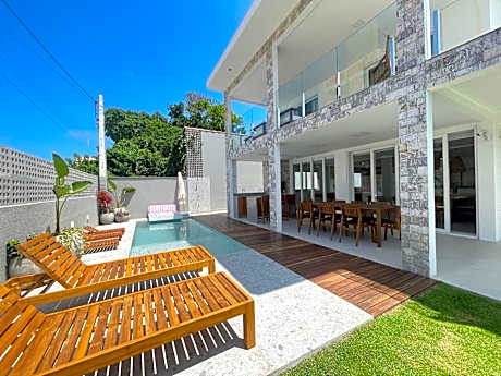Casa com piscina, diversão e conforto em família