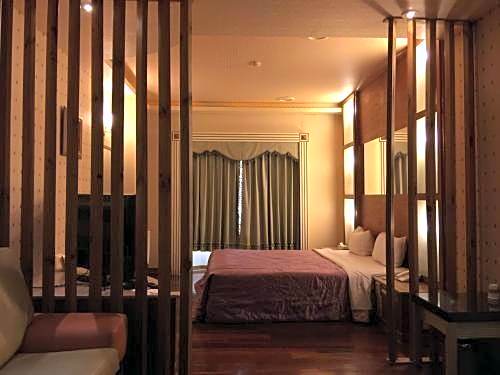 Changsing Business Motel