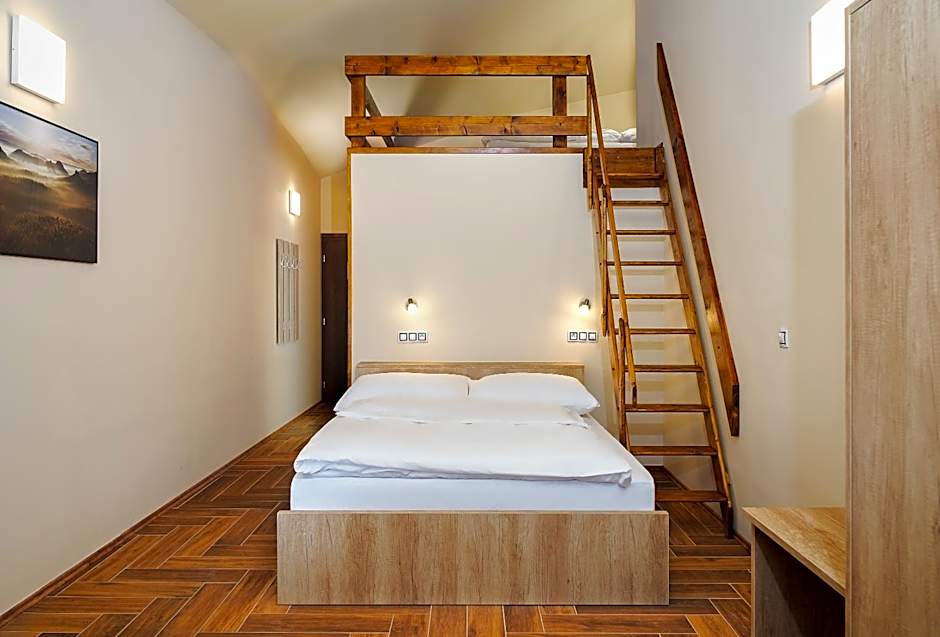 Hotel Dymník