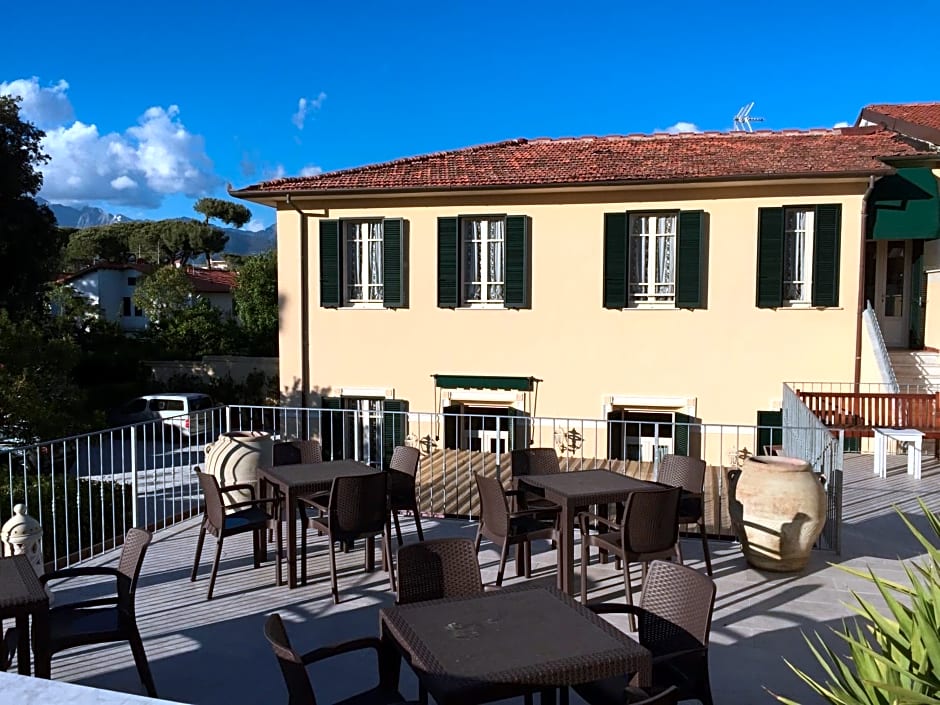 Hotel Verdesolemare