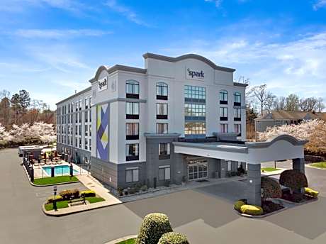 Spark by Hilton Greensboro