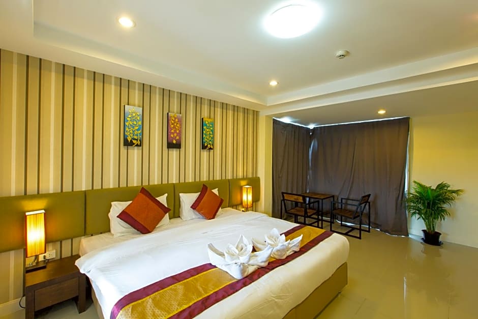 Chiang Mai Waroros Boutique Hotel