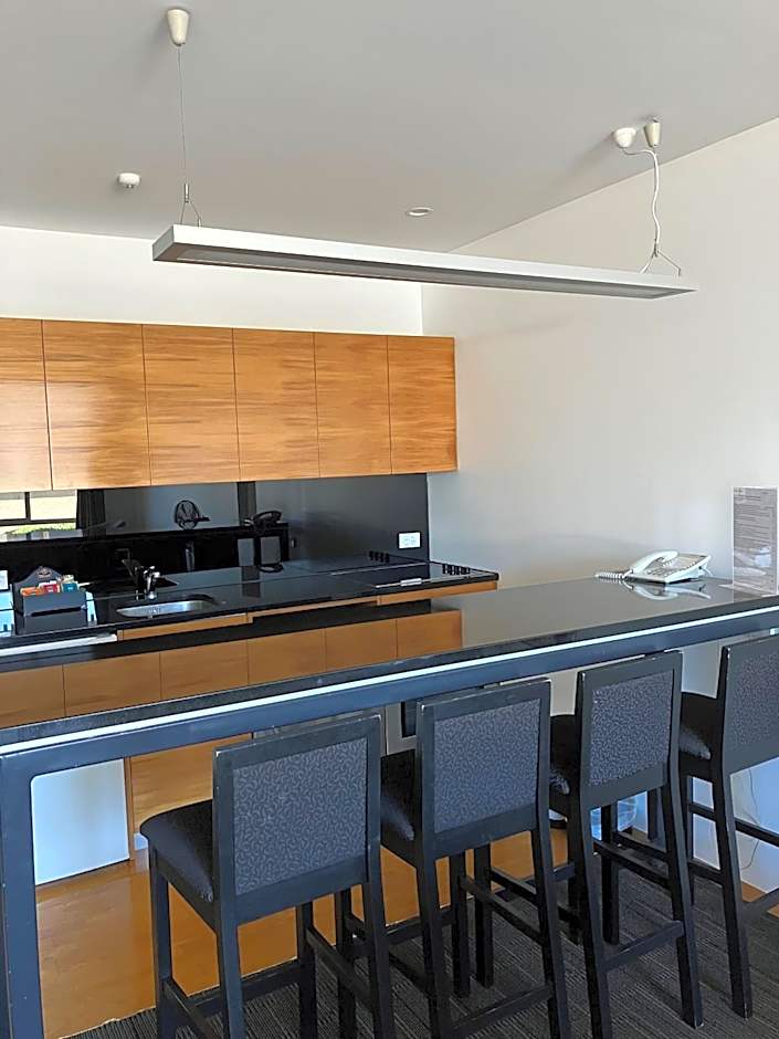 Auto Lodge Motor Inn