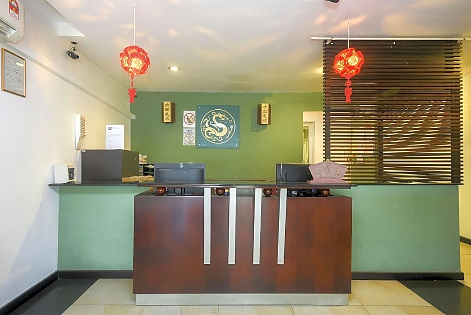 Super OYO 976 Dragon Inn