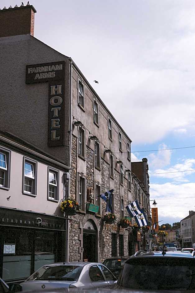 Photo 1 of 23 of The Farnham Arms Hotel