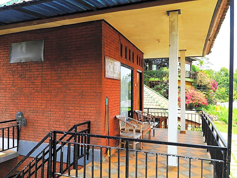 Dajan Buyan Homestay