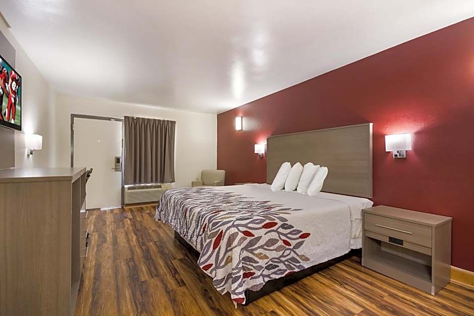 Red Roof Inn Crestview