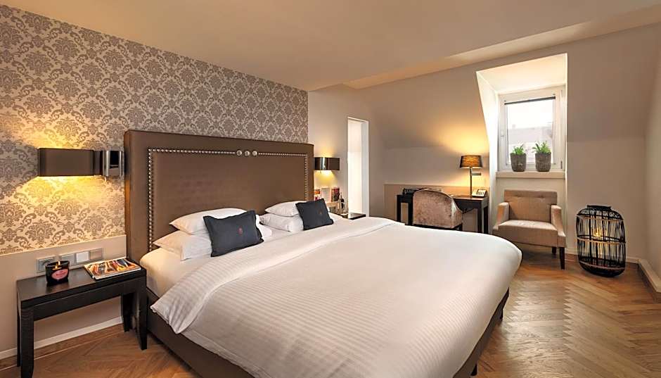 Hotel Maximilian’s