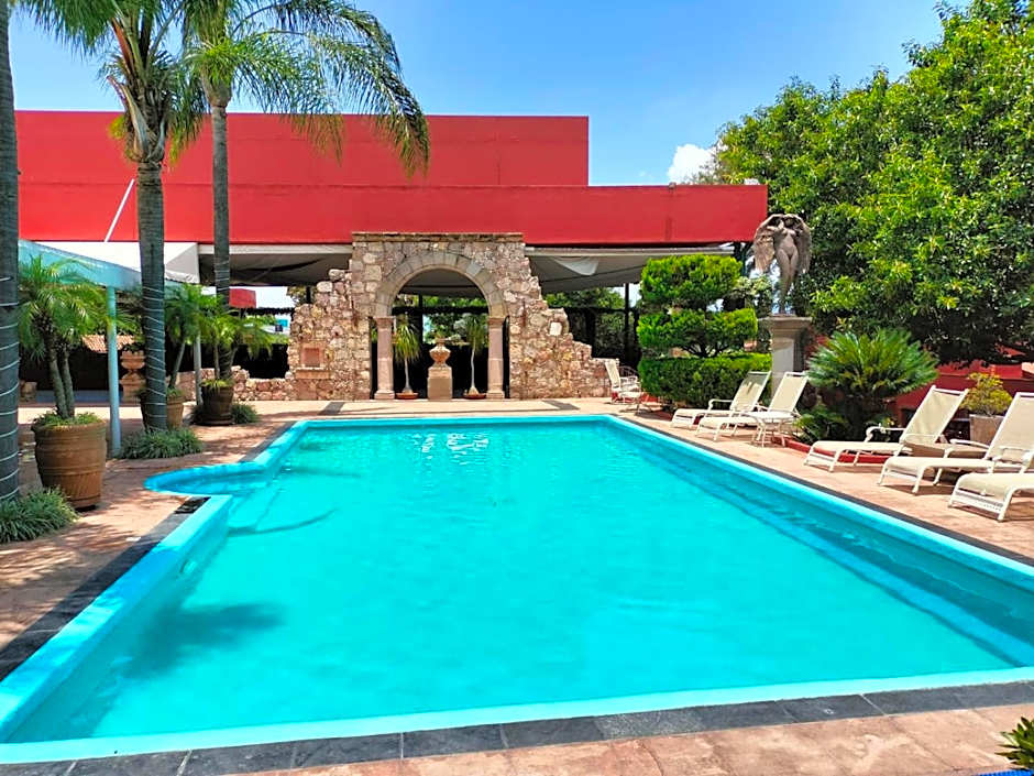 Villa San Jose Hotel & Suites