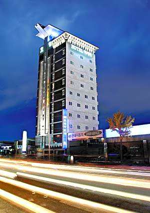 Luxury Hotel