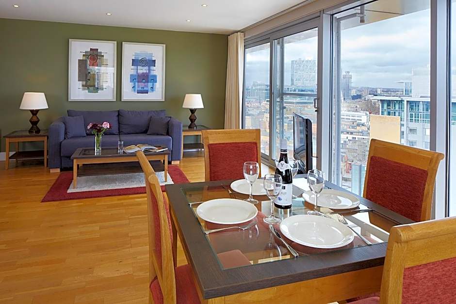 Marlin Aldgate Tower Bridge