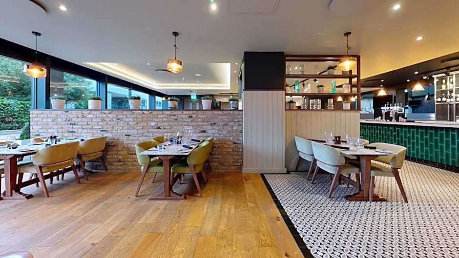 Holiday Inn Milton Keynes Central By IHG