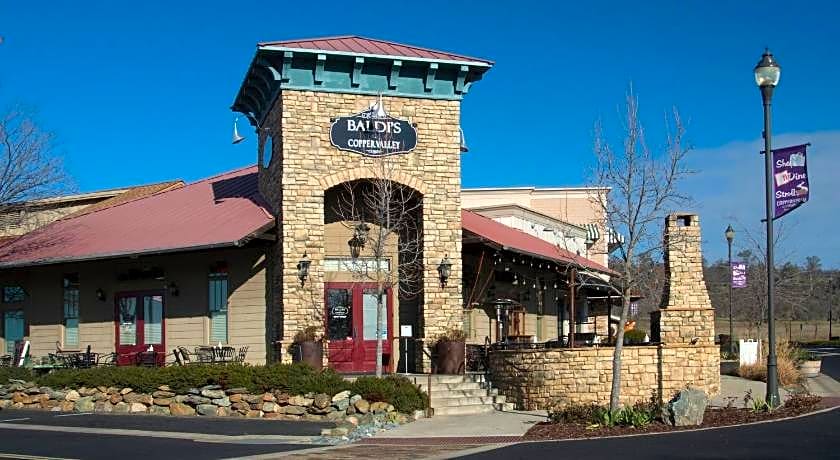 Gateway Hotel, Trademark Collection by Wyndham