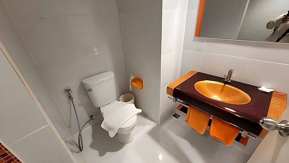 Original Orange Hotel