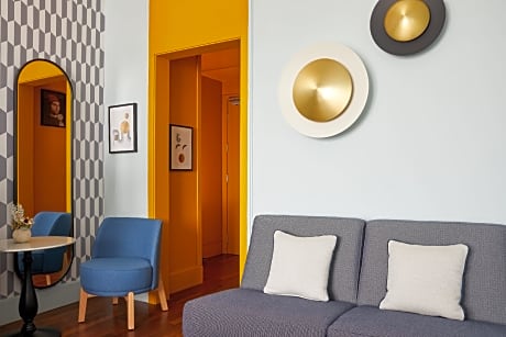 Premium Queen Room with sofa bed