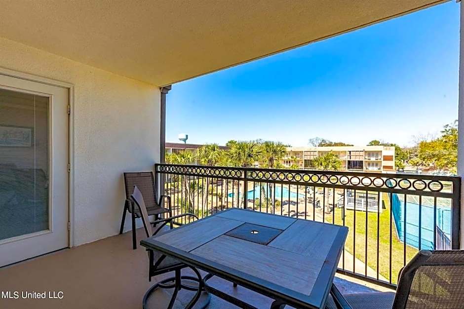 Biloxi Beach Condo-B