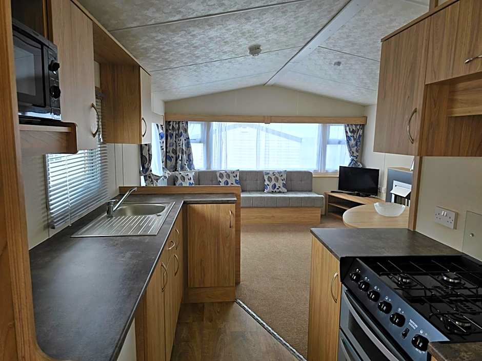 Castaways Holiday Park