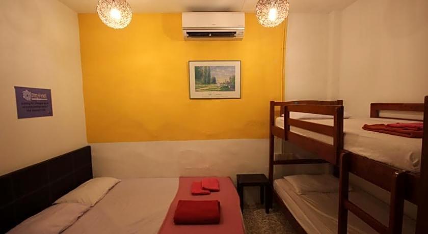 Cocoa Mews Cafe & Home